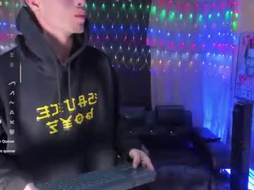 Marcus, live webcam girl, age 22, from CO, streaming now, cum, muscles