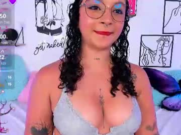 Mari Sweett 💜, live webcam girl, age 24, from CO, streaming now, amputee, feet