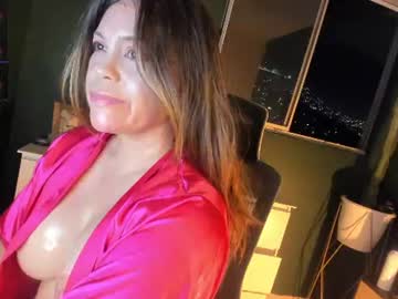 Maria Isabell 💎, live webcam girl, from CO, streaming now, milf, squirt