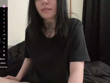 Kaylee ♡, live webcam girl, age 18, streaming now, goth, lovense