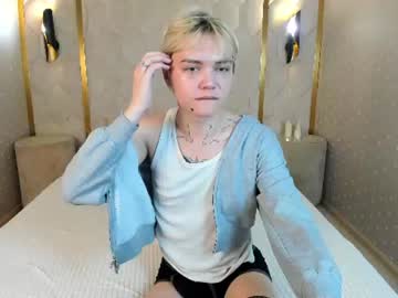 matthew_best, live webcam girl, age 18, streaming now, new, twink