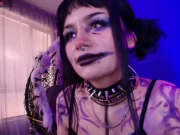Mavis, live webcam girl, age 20, from CO, streaming now, goth, glasses