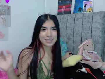 Melanie, live webcam girl, age 20, from CO, streaming now, deepthroat, anal