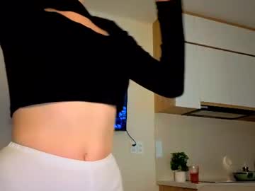 Mel or Lissa <3 Welcome here!!, live webcam girl, age 22, streaming now, blonde, 18