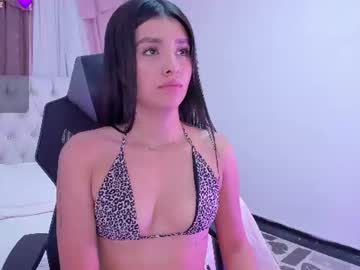 Melody, live webcam girl, from CO, streaming now, skinny, shy