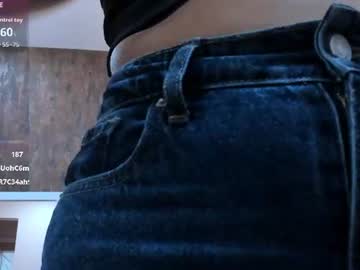 MeryCroos, live webcam girl, age 22, from CO, streaming now, latina, lovense