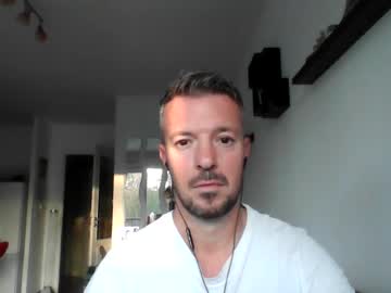 minka28, live webcam girl, from FR, streaming now, french, german