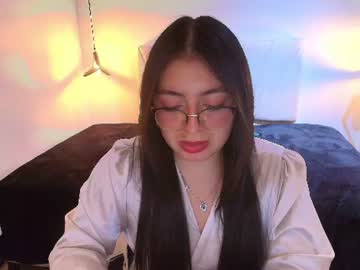 M I A W I L S, live webcam girl, age 26, from CO, streaming now, lovense, curvy