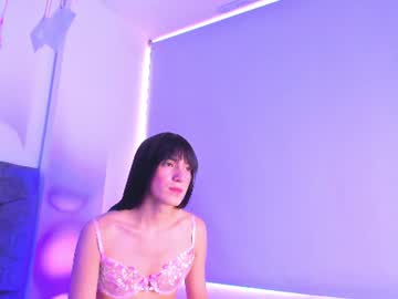 Mia, live webcam girl, age 18, from CO, streaming now, femboy, anal