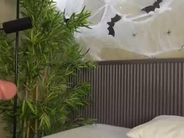 mia_rosalie, live webcam girl, from CO, streaming now, latina, lovense