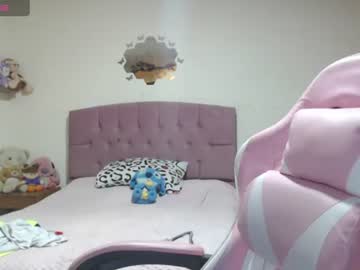 MIA, live webcam girl, age 40, from CO, streaming now, bigass, lovense
