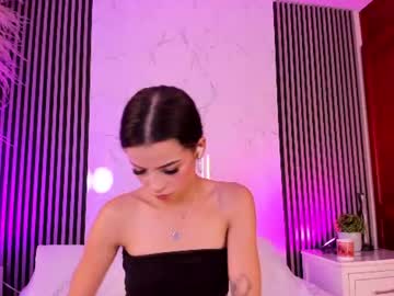 Mia Monroe, live webcam girl, from CO, streaming now, feet, blonde