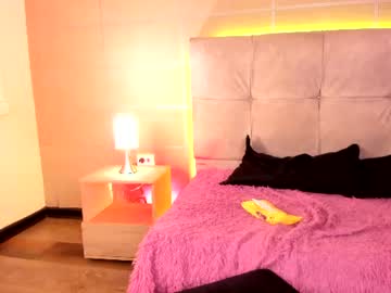 Michonne, live webcam girl, from CO, streaming now, hairy, bigass