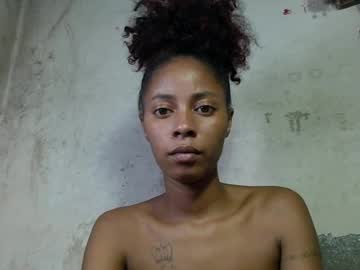 Mickaela08, live webcam girl, age 22, from MG, streaming now