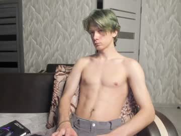 Isaac, live webcam girl, age 24, streaming now, young, muscle