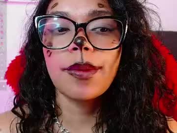 Miss Jules, live webcam girl, age 18, from CO, saliva, squirt