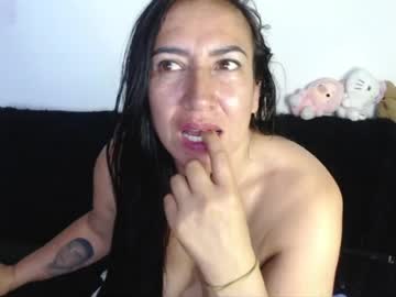 luccy, live webcam girl, age 42, from CO, streaming now, squirt, anal