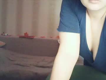 Mira, live webcam girl, streaming now, glasses, cute