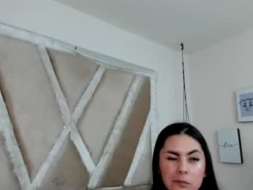 muriell_69, live webcam girl, streaming now, c2c, squirt