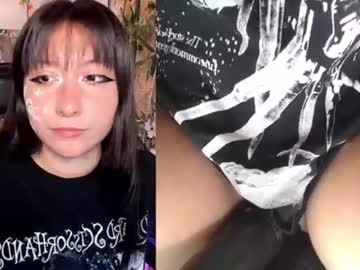 Nanachi, live webcam girl, age 20, from CO, streaming now, lovense, 18