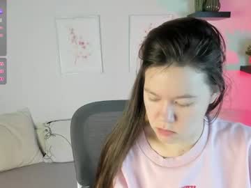 NabiBrown, live webcam girl, age 22, streaming now, natural, new