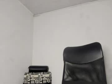 Nathaly, live webcam girl, age 26, from CO, streaming now, latina, hairy