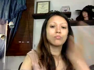 Star ❤, live webcam girl, age 25, streaming now, lovense, natural