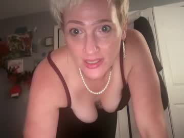 Echo, live webcam girl, age 99, from US, streaming now