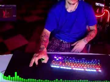TRIFASIKOUPLE, live webcam girl, age 32, from ES, streaming now