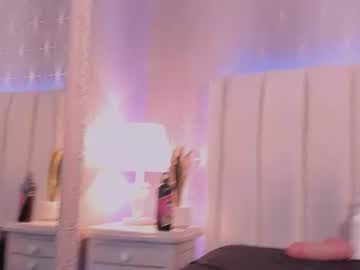 Ninna, live webcam girl, from CO, streaming now, squirt, anal