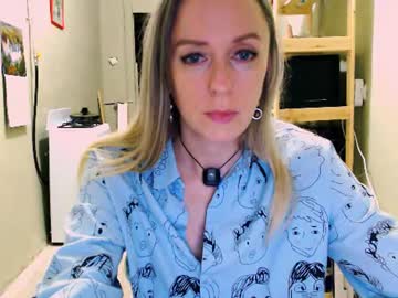Kathrine, live webcam girl, age 36, streaming now, skinny, tits