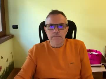 Andrew, live webcam girl, age 47, from IT, mature, italian