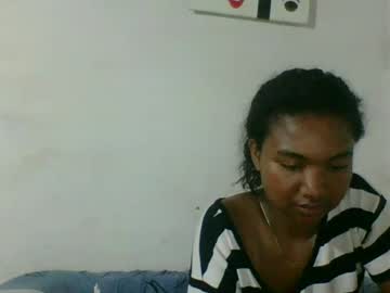 nickiqqyuu, live webcam girl, age 26, from MG, streaming now, cute, new