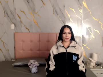 NIka NIka!!, live webcam girl, age 22, from CO, streaming now, latina, bigass