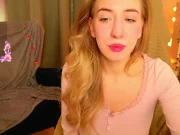 Isabelle, live webcam girl, age 19, streaming now, new, 18