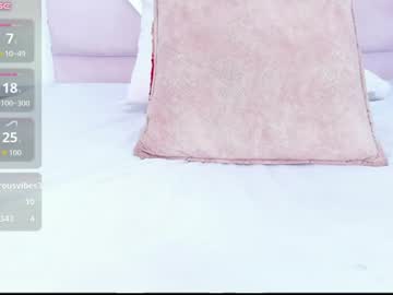 Novaa ✨😈, live webcam girl, age 20, from CO, streaming now, bigcock, trans