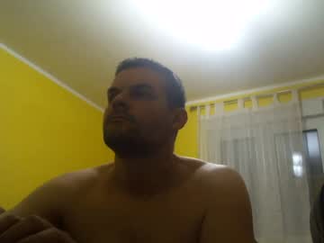 MyMyselfAndI, live webcam girl, age 99, from RS, streaming now