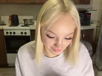 Milena, live webcam girl, age 18, streaming now, 18, new