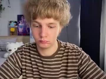 oliver, live webcam girl, age 20, streaming now, twink, 18