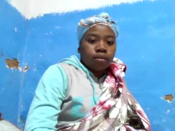 olivia305365, live webcam girl, from MG, streaming now
