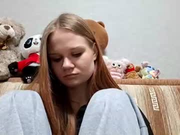 Alice, live webcam girl, age 19, from EE, streaming now, 18, new