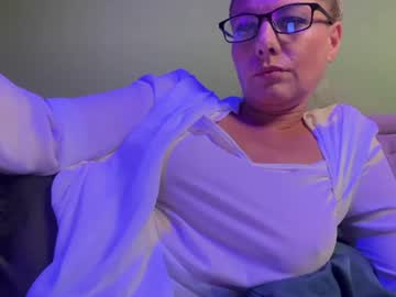 Katerina, live webcam girl, age 38, streaming now, milf, new