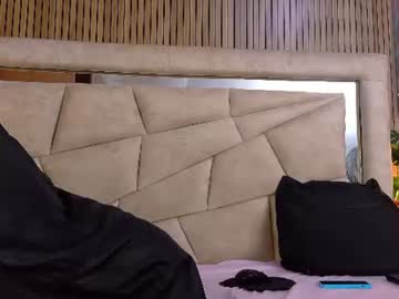 Jessy, live webcam girl, age 18, from CO, streaming now, petite, 18