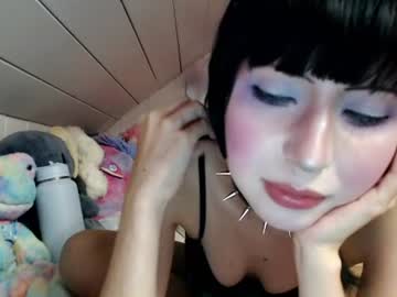leo <333, live webcam girl, age 20, from US, streaming now, cute, young