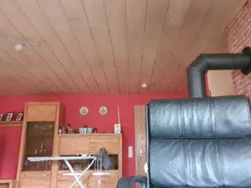 pointman72, live webcam girl, age 54, from DE, streaming now