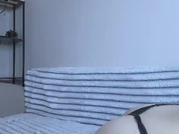Noor, live webcam girl, age 18, streaming now, new, shy