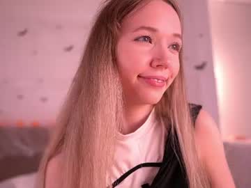 Polly, live webcam girl, age 18, streaming now, new, 18