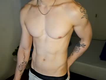 Lionel, live webcam girl, from AR, streaming now, fit, latino