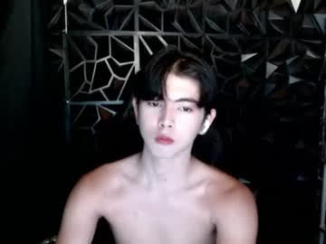 princecalix, live webcam girl, from PH, streaming now, femboy, asian