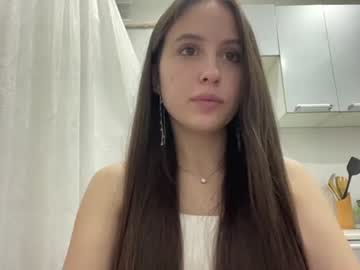 Bella, live webcam girl, age 18, streaming now, 18, new